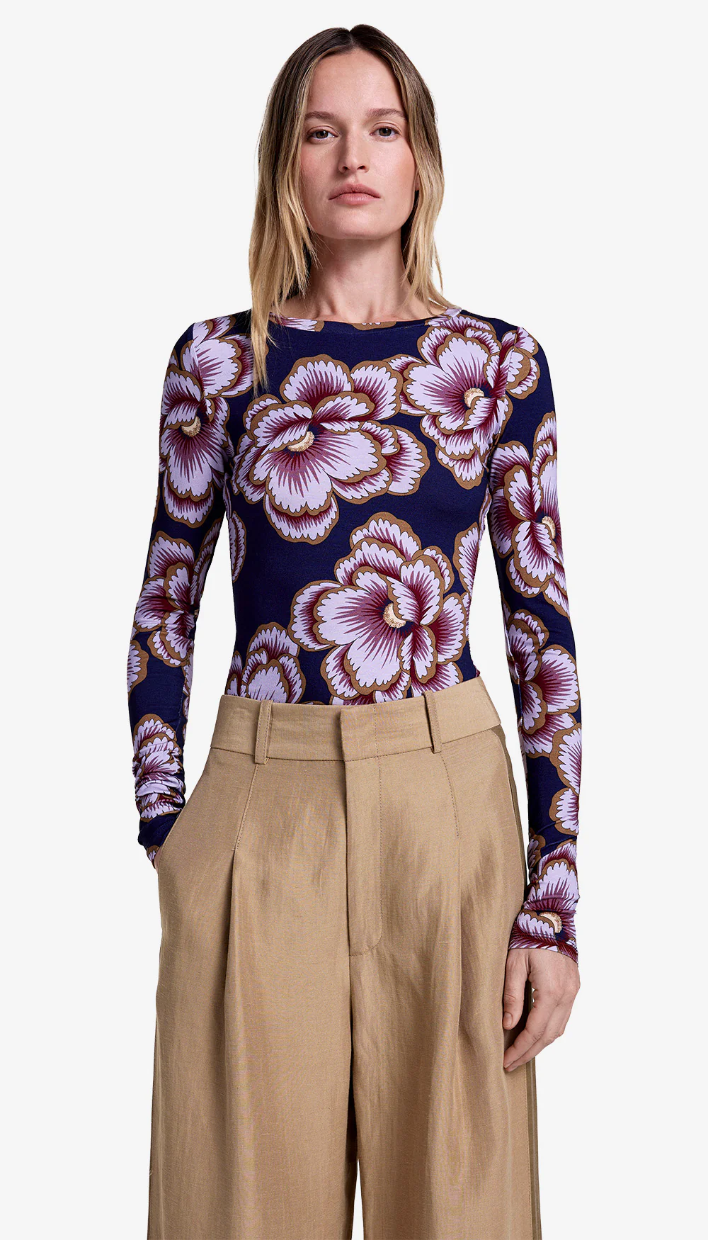 Scrunch Sleeve Crewneck Tee