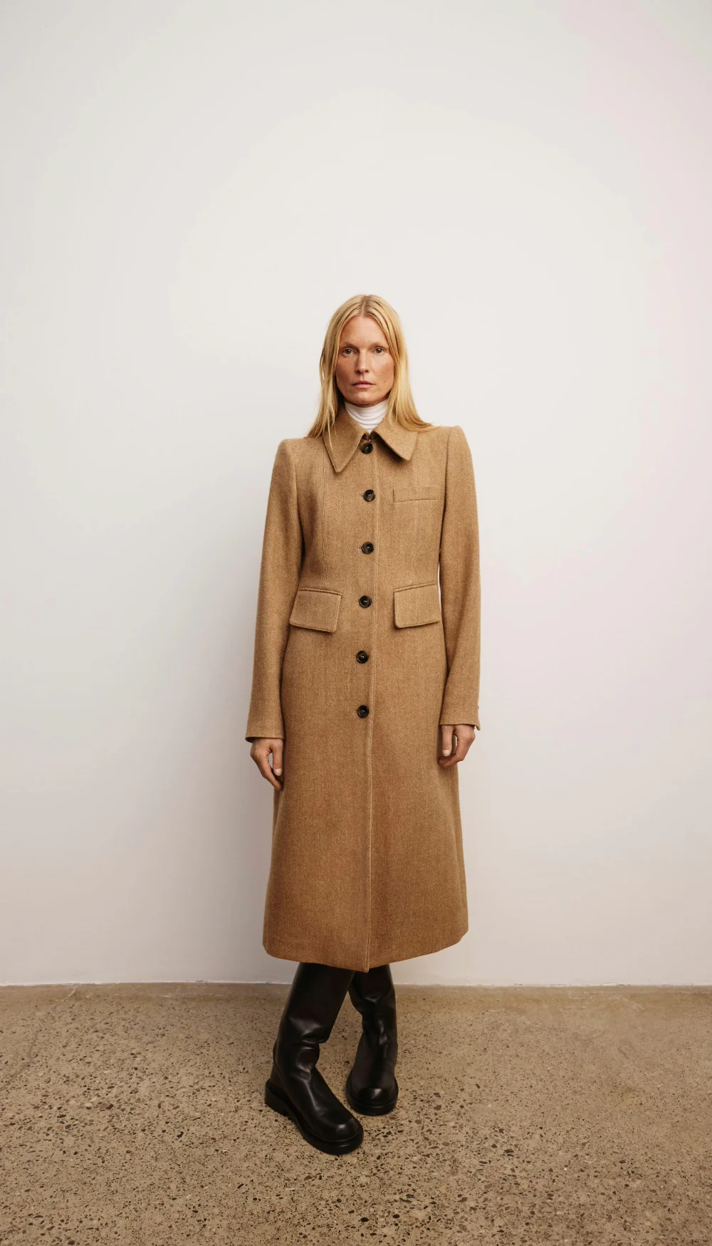 Tailored Point Collar Coat - Image 5
