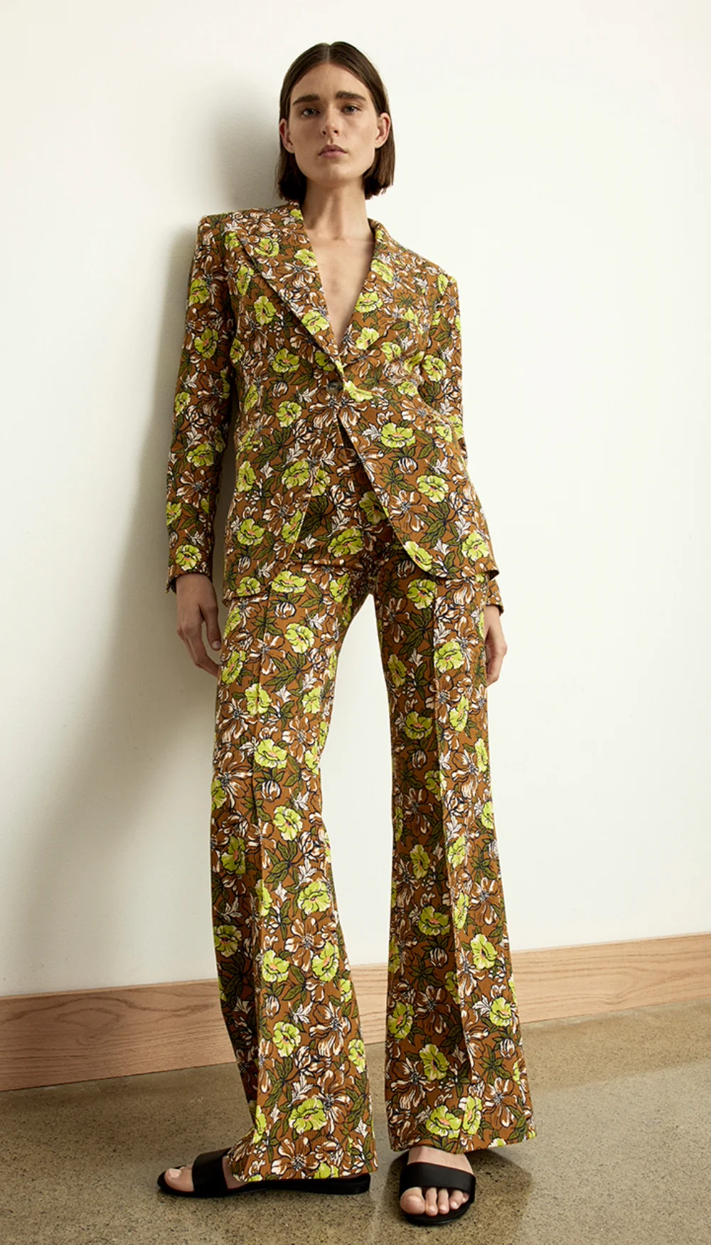 Wide Leg Pintuck Trouser - Image 6